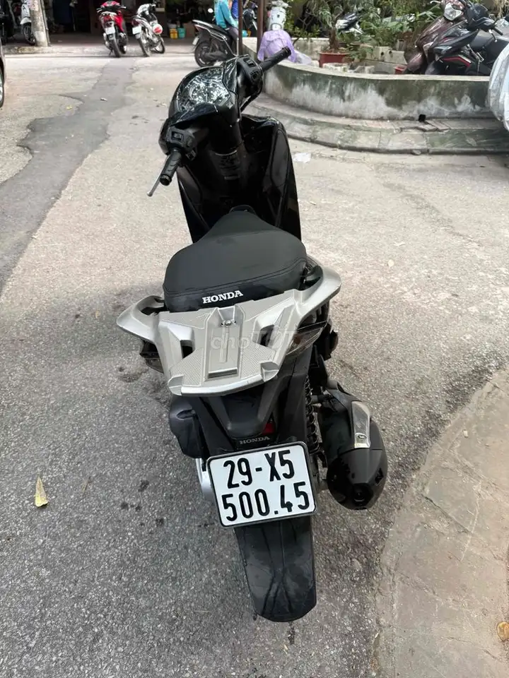 Honda SH125i CBS 2019 черный, мало ездил, Ханой Sh 125
