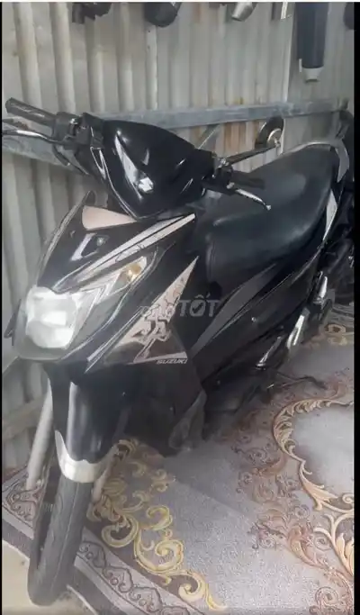 Suzuki Hayate черный