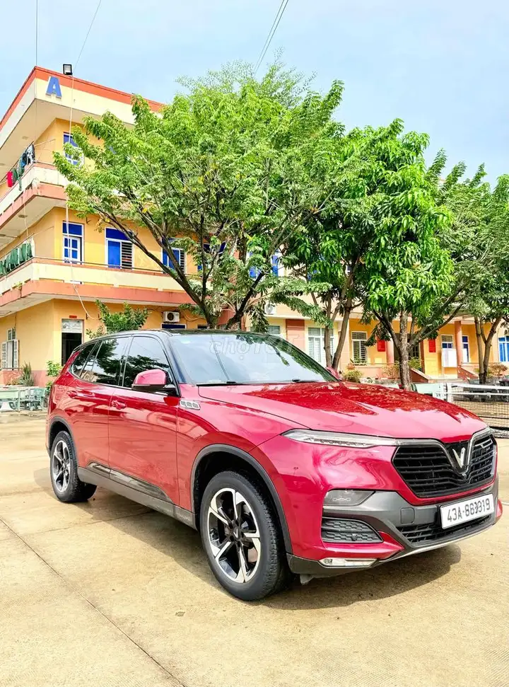 Vinfast LUX SA 2.0 Turbo, автомобиль госслужащего