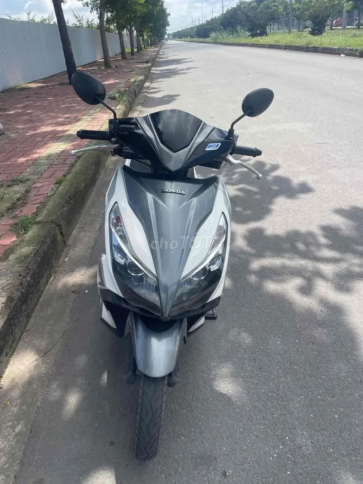 Honda Air Blade 2014 белый серый