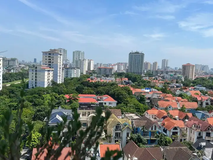 Угловая квартира в ЖК Bắc Linh Đàm, более 50 млн/м