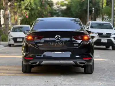 Mazda 3 Luxury 1.5 AT 2025 года выпуска