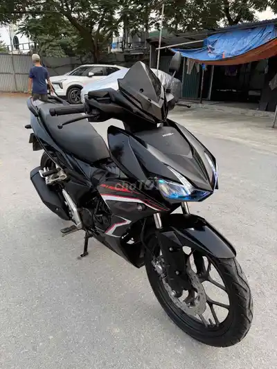 Honda Winner X 2021, установлена линзовая фара, двигатель оригинальный