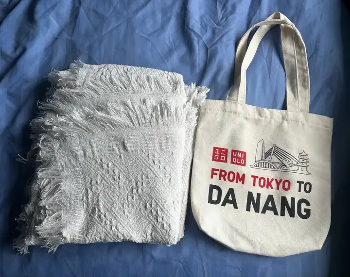 Плед для пляжа, шопер, дождевик, маска, ваза