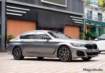 Автомобиль BMW 5 Series 530i 2019