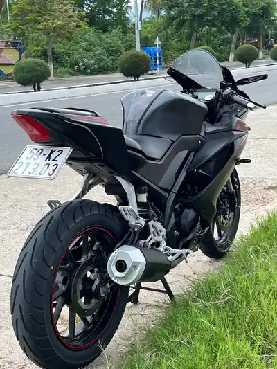 Yamaha R15
