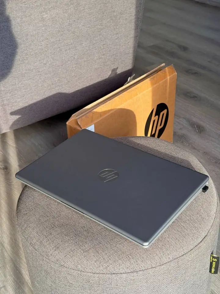 Ноутбук HP 245 G10