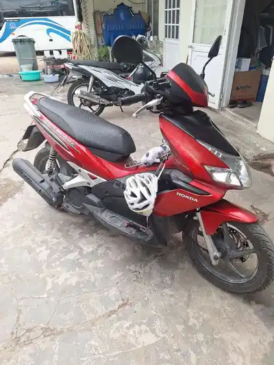 Воздушное лезвие Honda 2025 красное