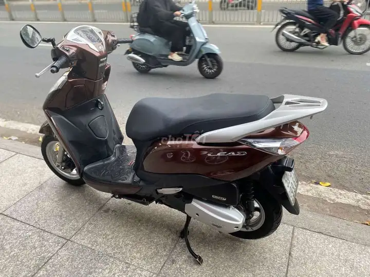 Honda Lead, коричневый, б/у, Вьетнам