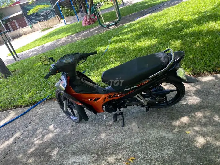 Yamaha Sirius RC 50cc Черно-оранжевый Спортивный