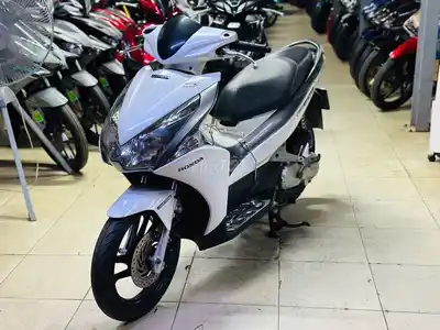Мотосалон Thịnh Phát - Air Blade 110 белый оригинальный