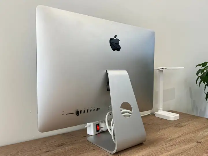 Моноблок iMac 21.5" Late 2012 на SSD