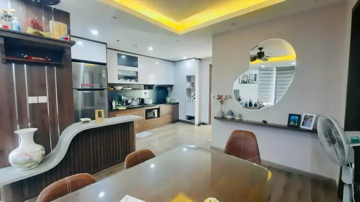 Квартира в центре, комплекс HUD, 65м, 2 спальни