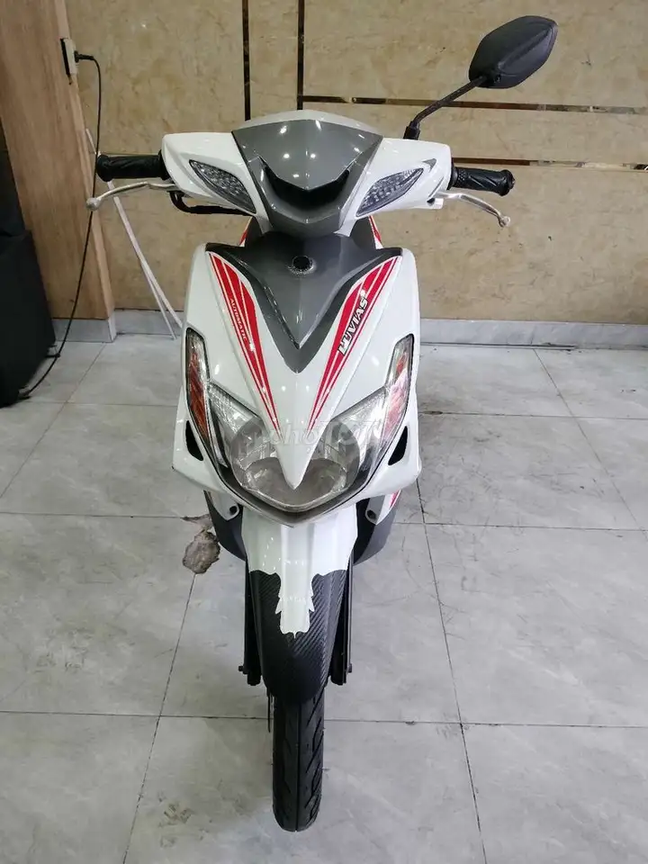 Yamaha Luvias 2013, ухоженный, двигатель в отличном состоянии