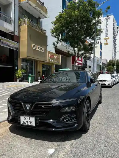 VinFast Lux A2.0 base 2022