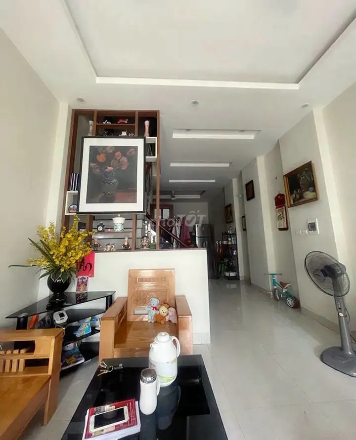 Nhà phố 50m2 x 5 tầng, ô tô, Long Biên, hơn 8 tỷ