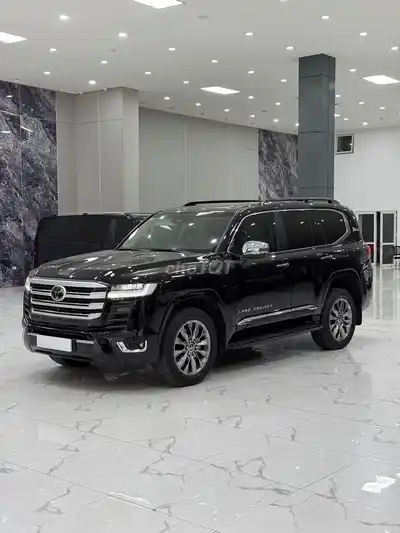 Toyota Land Cruiser LC300 2026 пробег 5000 км