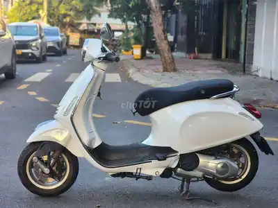 Piaggio Vespa Primavera 2014 белый, госномер 43