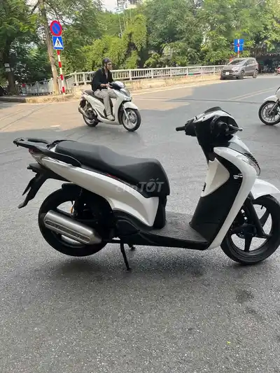 Honda SH 125 белый