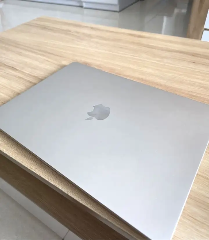 Macbook Air 15 M2
