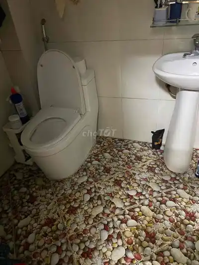 Закрытый дом с антресолью