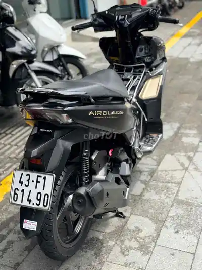 Honda Air Blade 4 VAL 2023 черный матовый