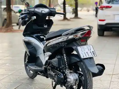 Honda Air Blade черный с серебром 110cc FI, состояние нового