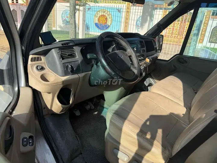 Ford Transit грузовой фургон 950 кг, серебристый, 2013 г.в.