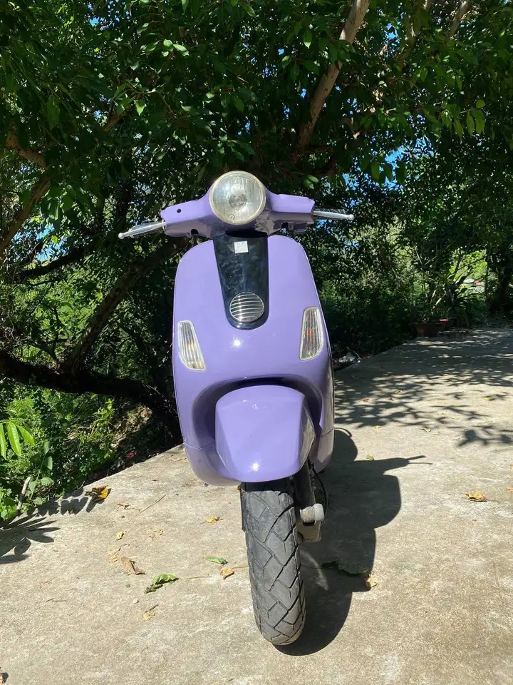 Продам Vespa LX125 2010г