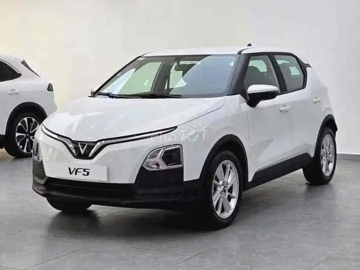 VinFast VF 5 Plus скидка 70 млн | без условий