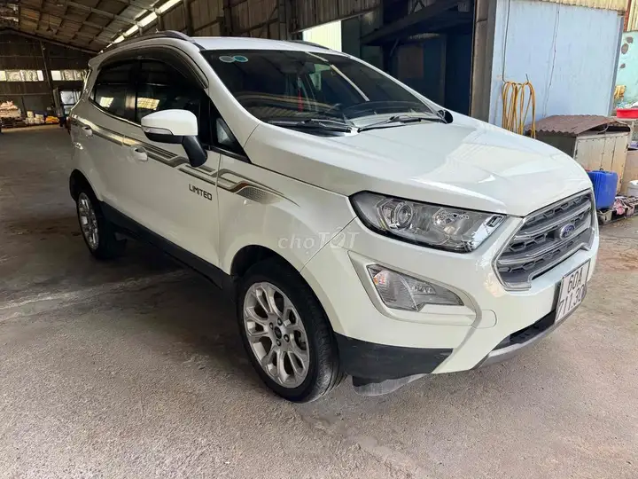 Ford EcoSport Titanium, белый, автомат, 5 мест