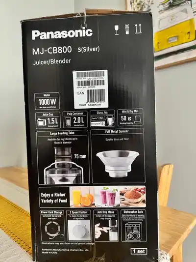 Соковыжималка-блендер Panasonic MJ-CB800
