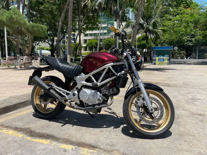 Honda VTR 250 (2008)