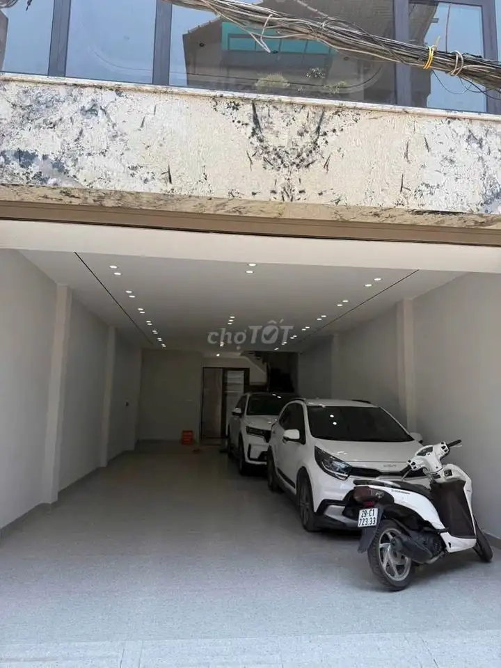 Bán nhà Hồng Tiến 89m2, 8 tầng, ô tô tránh, thang máy, gần Cầu Trần Hư