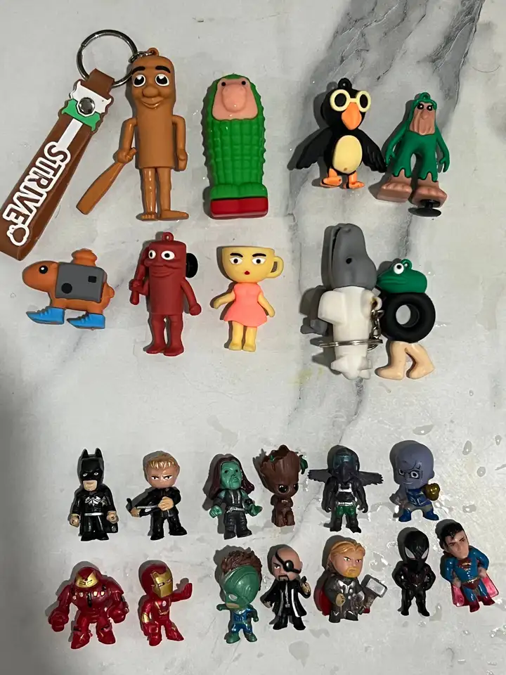 Игрушки и фигурки, аквашузы, креатин, баскетбольный мяч