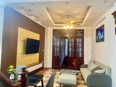 Дом 45 кв.м, 5 этажей, 3 спальни, переулок 192 Ким Ма, Бадинь