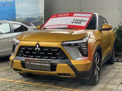 XFORCE PREMIUM 2024 желтый, небольшой пробег 63 000 км, полная комплектация
