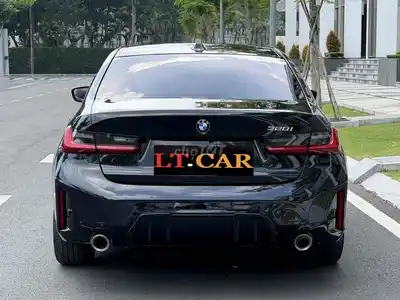 BMW 320i LCI 2023 Черный 13.000 км