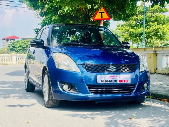 Suzuki Swift 2015 AT в отличном родном состоянии