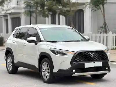 Toyota Corolla Cross G T12/22 очень новая