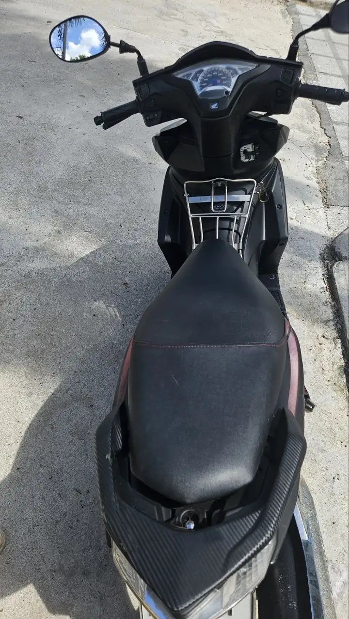 Honda Air Blade 2015