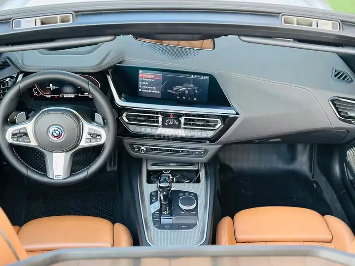 BMW Z4 sDrive30i G29 2020 белый автомат