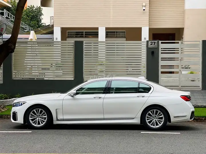 ❤️ BMW 730Li – Полный M Sport 2022 – Белый/коричневый