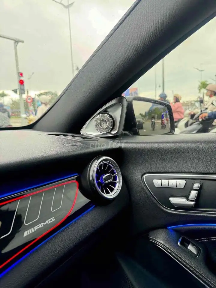Mercedes-Benz CLA200 в полном обвесе CLA45