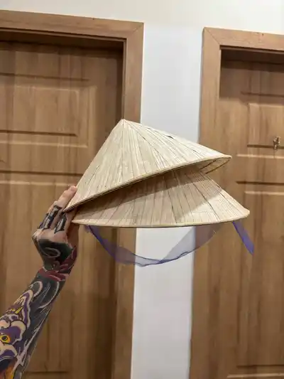 Вьетнамские шляпы Нон ла