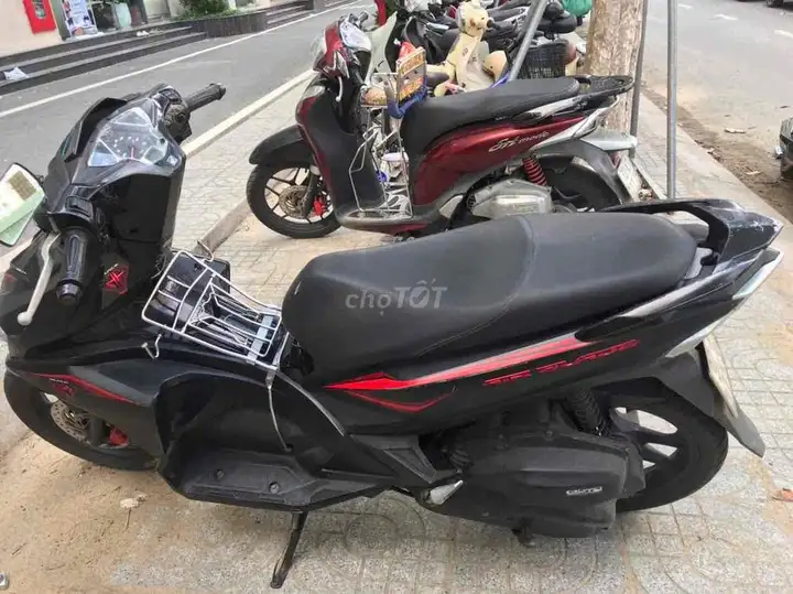 Honda Air Blade 2016 Черный