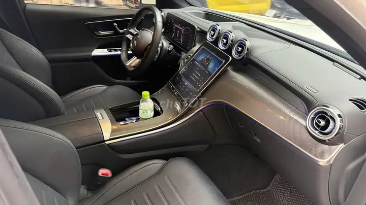 Mercedes-Benz GLC300 4Matic 2025 Белый 9.xxx км