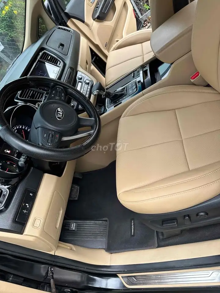 KIA Sedona 2018 2.2 DATH Максимальная черная комплектация