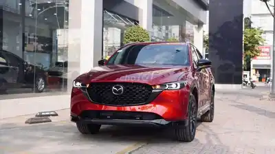Mazda CX-5 2.0 Deluxe, красная, бензин