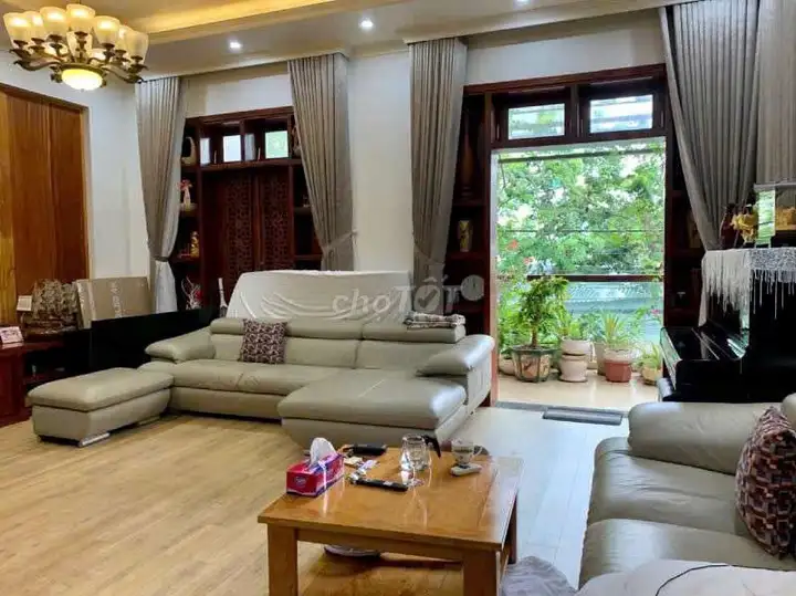 Аренда виллы с бассейном, 4 спальни, полная меблировка, для жилья или бизнеса